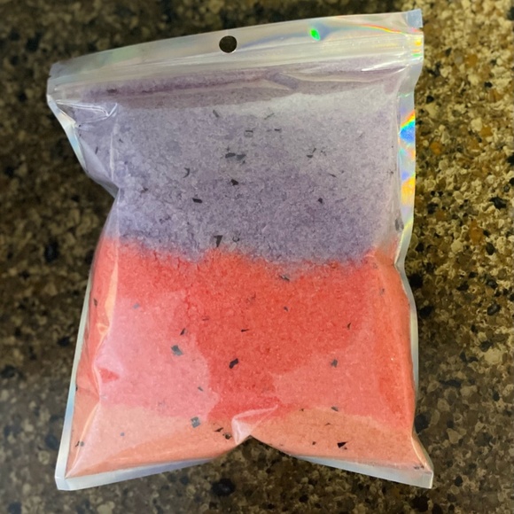 If I'm Gonna Eat Somebody Bubbling Bath Salts (Last Rainforest) - Picture 3 of 3